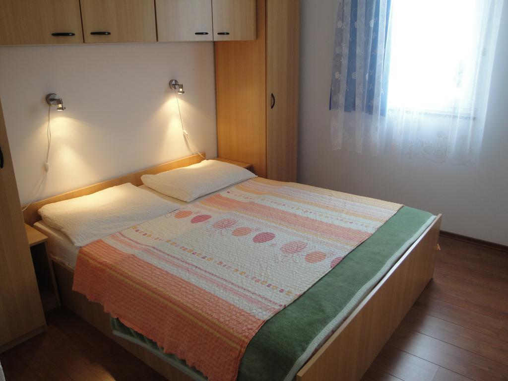Apartments Skender Čižići Oda fotoğraf